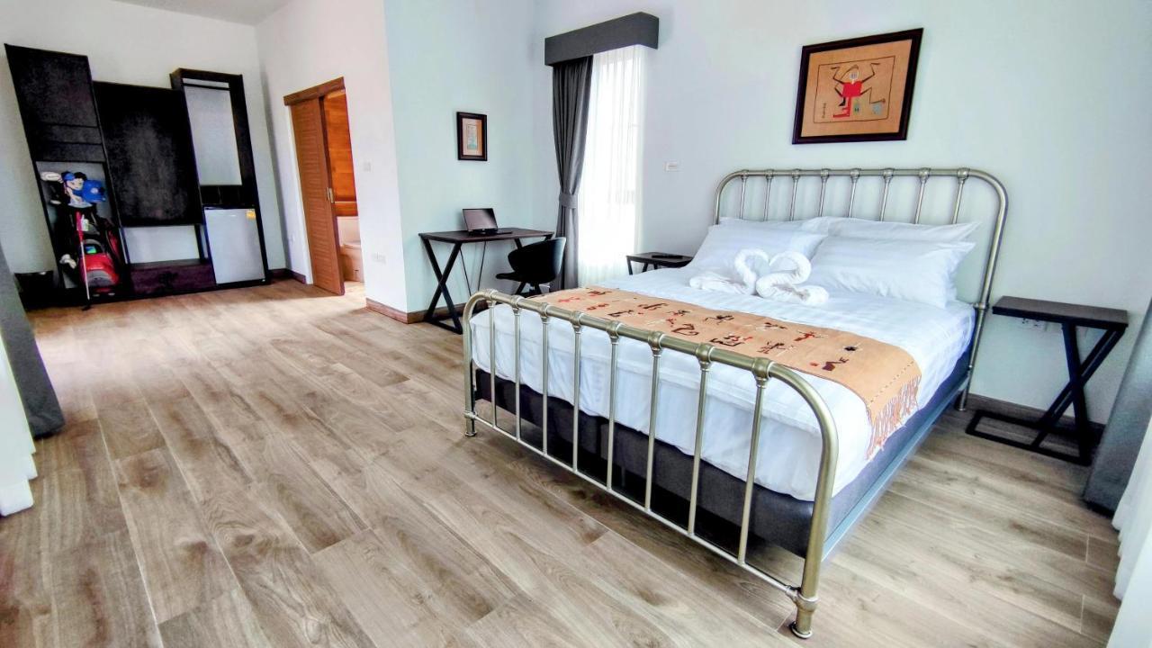 Isan Golf & Adventure Hotel ウドーンターニー エクステリア 写真