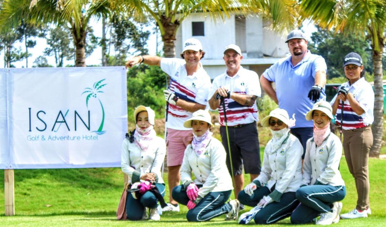 Isan Golf & Adventure Hotel ウドーンターニー エクステリア 写真