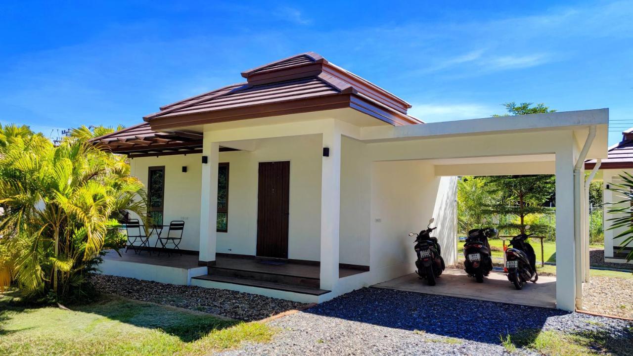 Isan Golf & Adventure Hotel ウドーンターニー エクステリア 写真